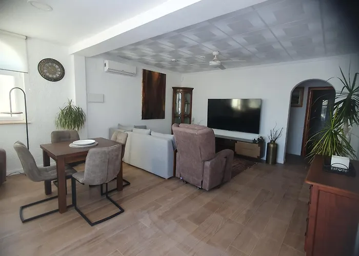 Chalet Laguna Rosa